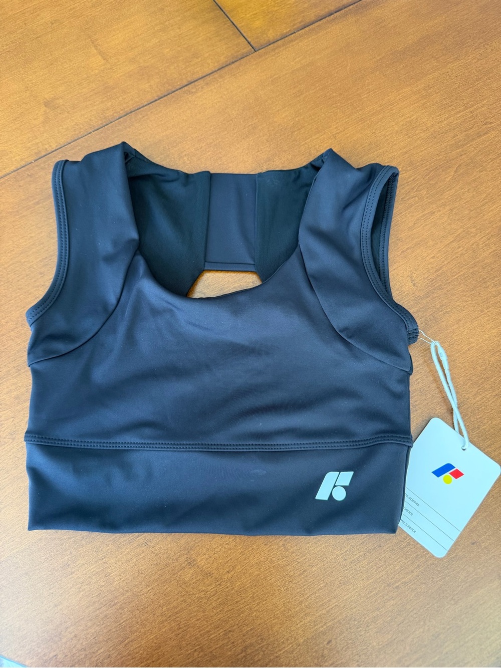 Forme Bra revive black sz M NWT